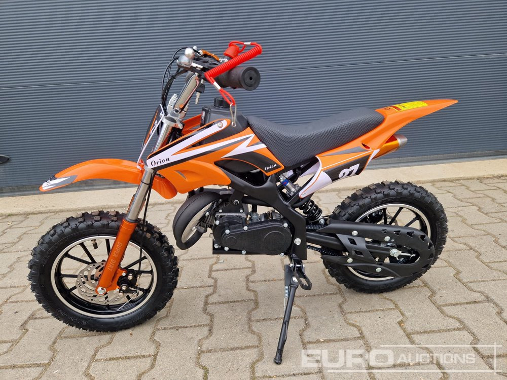 Unused DIRTBIKE 50R-D705 Kids Motorbike, 49cc, Automatic, petrol - Motocikl: slika Unused DIRTBIKE 50R-D705 Kids Motorbike, 49cc, Automatic, petrol - Motocikl Unused DIRTBIKE 50R-D705 Kids Motorbike, 49cc, Automatic, petrol - Motocikl: slika Unused DIRTBIKE 50R-D705 Kids Motorbike, 49cc, Automatic, petrol - Motocikl