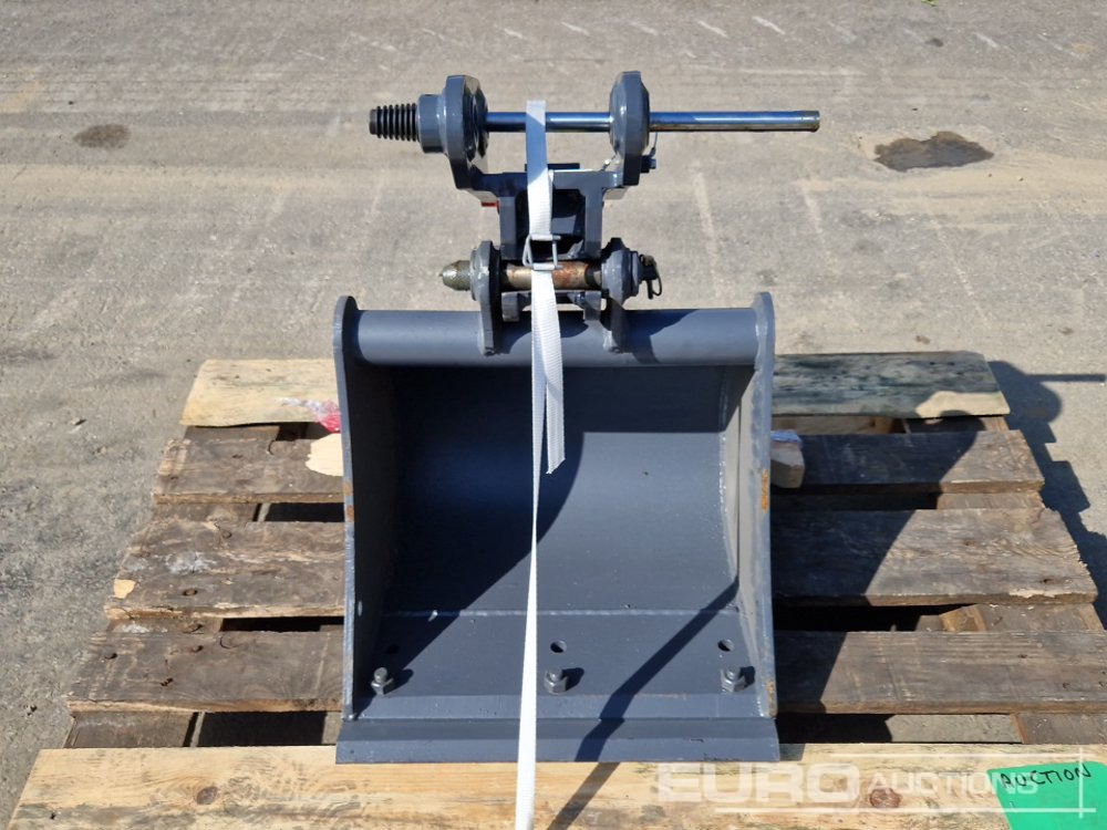 Unused Strickland 18" Digging Bucket + QH to suit Hitachi ZX19 - Korpa: slika Unused Strickland 18" Digging Bucket + QH to suit Hitachi ZX19 - Korpa Unused Strickland 18" Digging Bucket + QH to suit Hitachi ZX19 - Korpa: slika Unused Strickland 18" Digging Bucket + QH to suit Hitachi ZX19 - Korpa