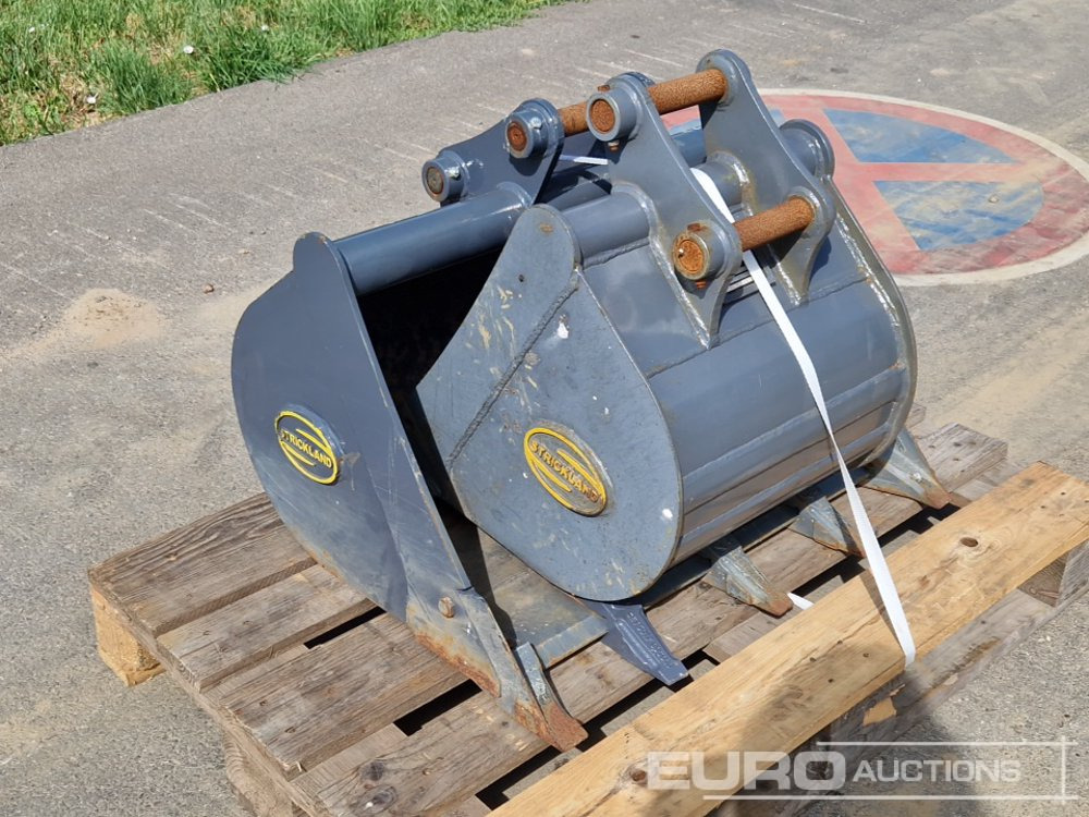 Unused Strickland 30", 18" Digging Buckets, 35mm Pin to suit Hitachi ZX26 (2 of) - Korpa: slika Unused Strickland 30", 18" Digging Buckets, 35mm Pin to suit Hitachi ZX26 (2 of) - Korpa Unused Strickland 30", 18" Digging Buckets, 35mm Pin to suit Hitachi ZX26 (2 of) - Korpa: slika Unused Strickland 30", 18" Digging Buckets, 35mm Pin to suit Hitachi ZX26 (2 of) - Korpa
