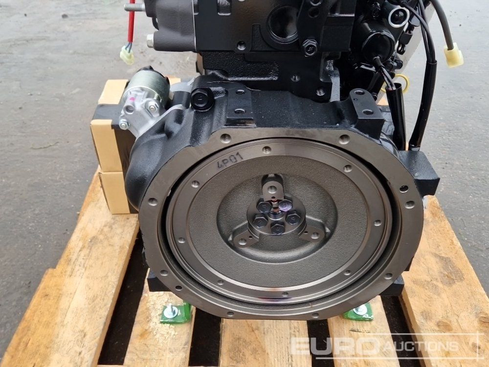 Novi Motor za Građevinski strojevi YANMAR 3TNV74F-SNNS Diesel Engines (2 of): slika Novi Motor za Građevinski strojevi YANMAR 3TNV74F-SNNS Diesel Engines (2 of)