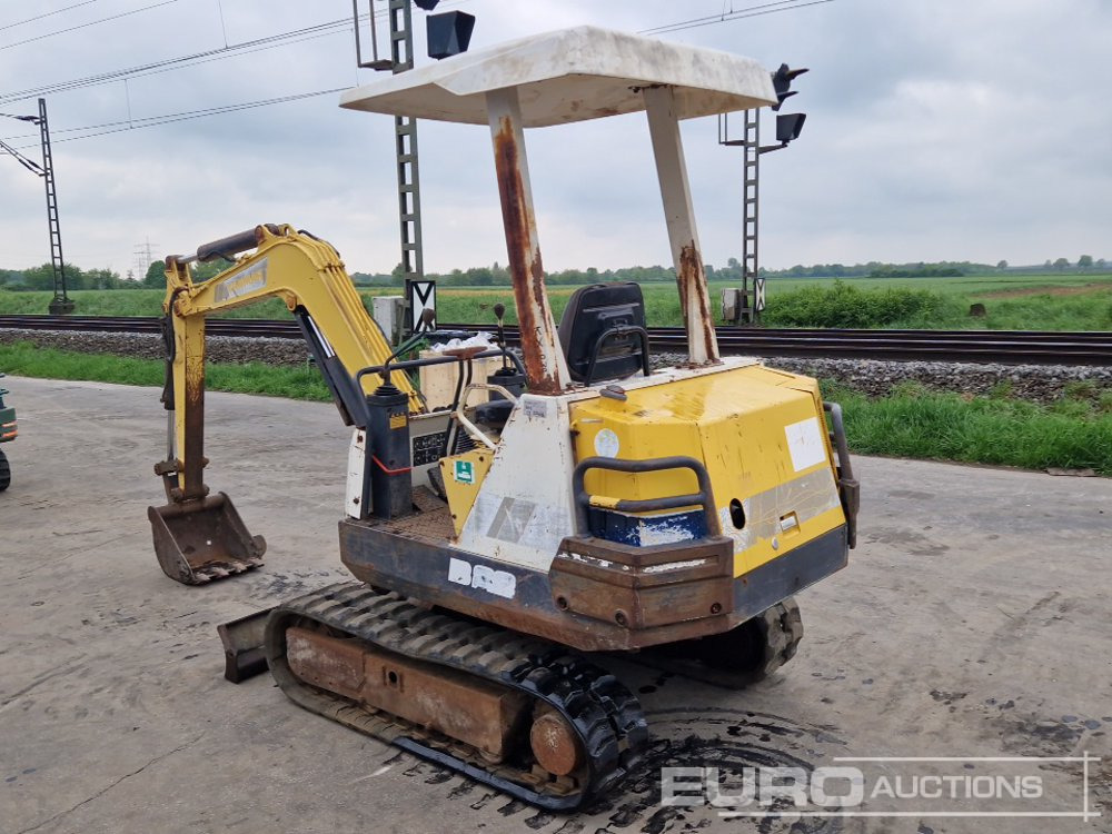 Yanmar B22 - Mini bager: slika Yanmar B22 - Mini bager Yanmar B22 - Mini bager: slika Yanmar B22 - Mini bager