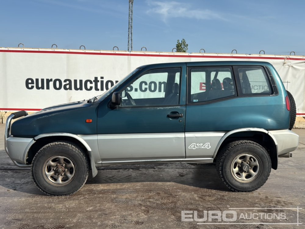 1995 Nissan Terrano II - SUV: slika 1995 Nissan Terrano II - SUV 1995 Nissan Terrano II - SUV: slika 1995 Nissan Terrano II - SUV