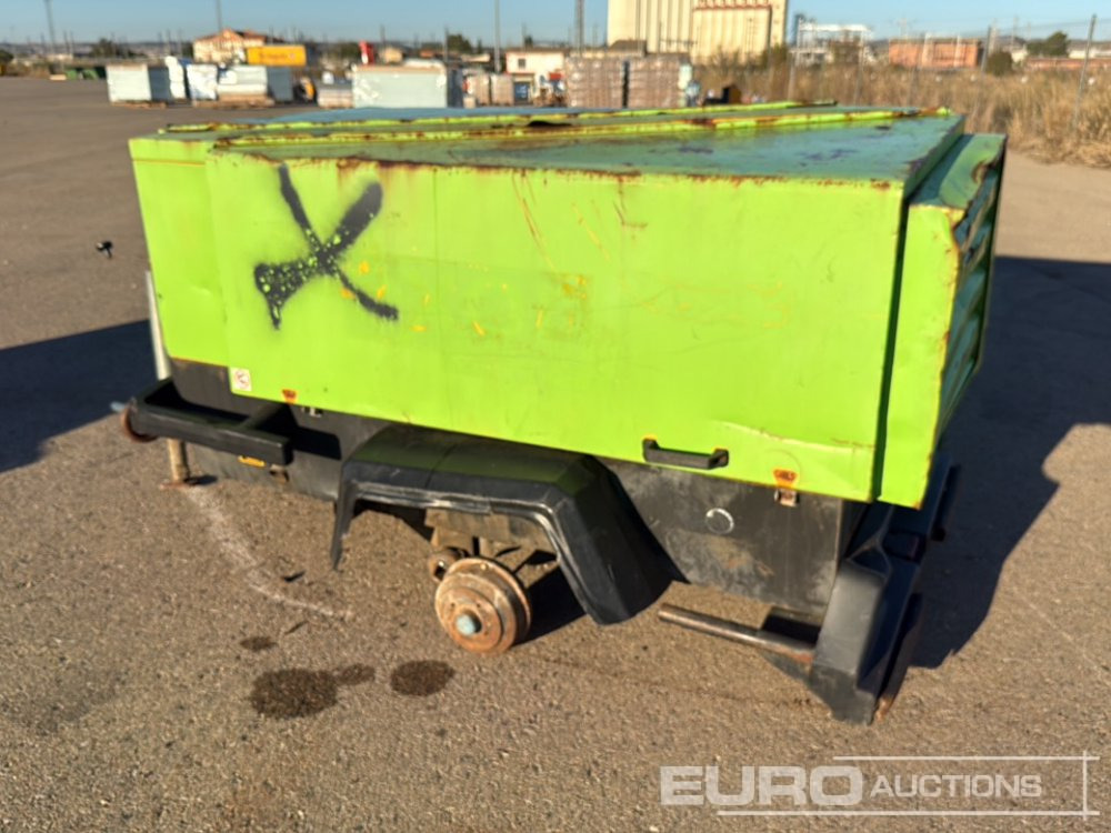 2000 Atlas Copco XAS96DDABACJWRS - Zračni kompresor: slika 2000 Atlas Copco XAS96DDABACJWRS - Zračni kompresor 2000 Atlas Copco XAS96DDABACJWRS - Zračni kompresor: slika 2000 Atlas Copco XAS96DDABACJWRS - Zračni kompresor