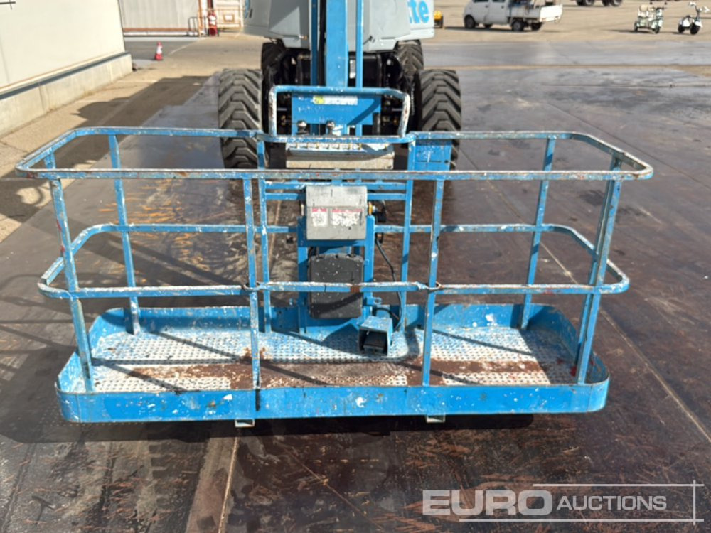 Teleskopski krak 2005 Haulotte HA32PX: slika Teleskopski krak 2005 Haulotte HA32PX Teleskopski krak 2005 Haulotte HA32PX: slika Teleskopski krak 2005 Haulotte HA32PX