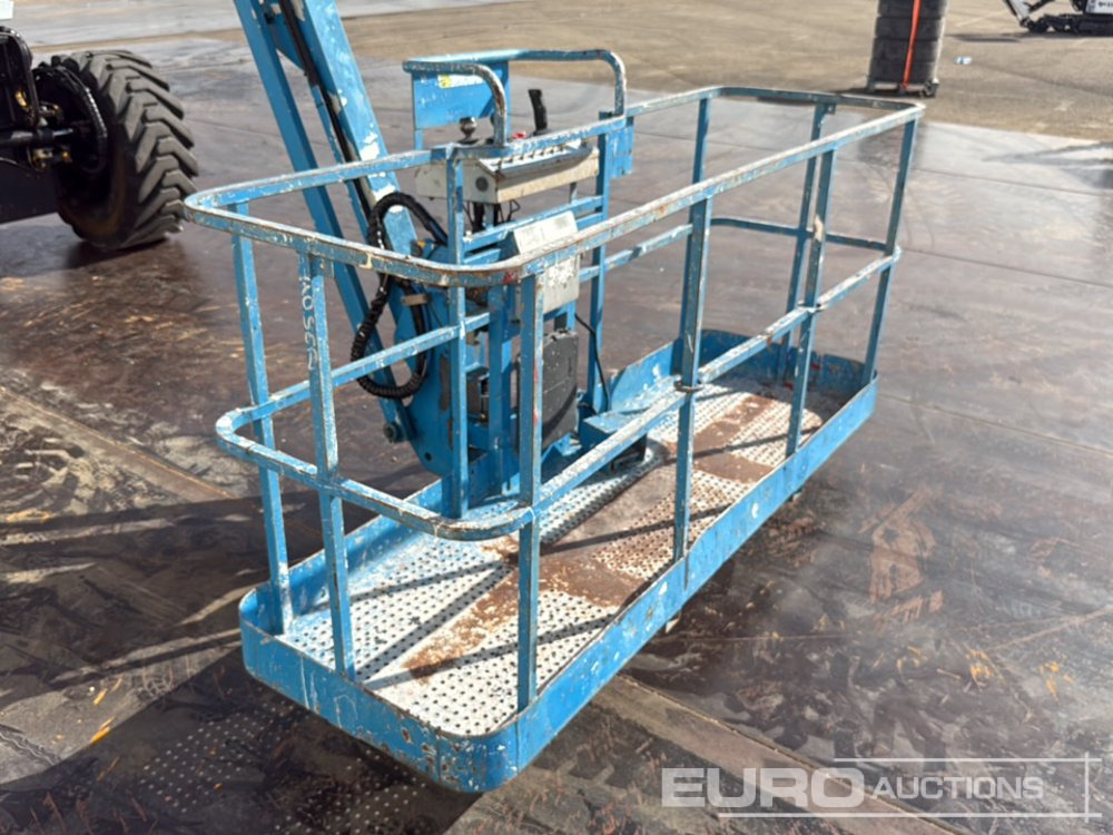 Teleskopski krak 2005 Haulotte HA32PX: slika Teleskopski krak 2005 Haulotte HA32PX Teleskopski krak 2005 Haulotte HA32PX: slika Teleskopski krak 2005 Haulotte HA32PX