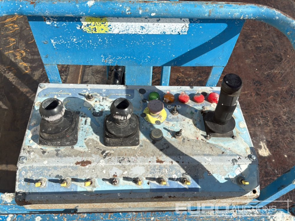 Teleskopski krak 2005 Haulotte HA32PX: slika Teleskopski krak 2005 Haulotte HA32PX Teleskopski krak 2005 Haulotte HA32PX: slika Teleskopski krak 2005 Haulotte HA32PX