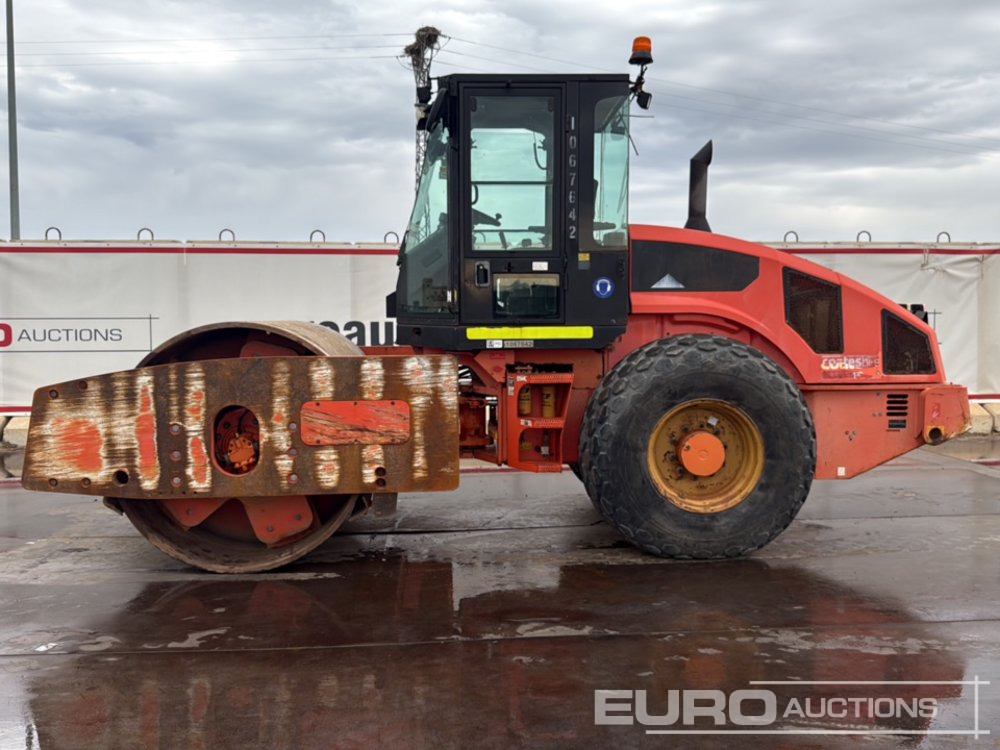 2011 CAT CS74 - Valjak: slika 2011 CAT CS74 - Valjak 2011 CAT CS74 - Valjak: slika 2011 CAT CS74 - Valjak