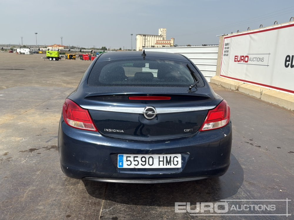 2012 Opel Insignia - Automobil: slika 2012 Opel Insignia - Automobil 2012 Opel Insignia - Automobil: slika 2012 Opel Insignia - Automobil