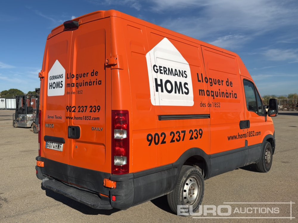 2014 Iveco Daily 35 S13 - Furgon: slika 2014 Iveco Daily 35 S13 - Furgon 2014 Iveco Daily 35 S13 - Furgon: slika 2014 Iveco Daily 35 S13 - Furgon