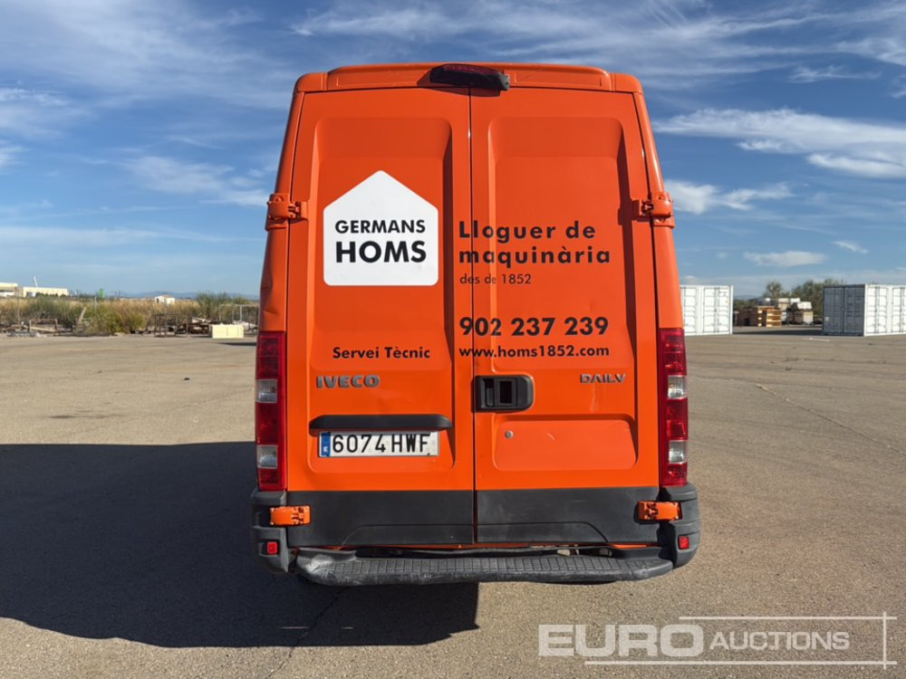 2014 Iveco Daily 35 S13 - Furgon: slika 2014 Iveco Daily 35 S13 - Furgon 2014 Iveco Daily 35 S13 - Furgon: slika 2014 Iveco Daily 35 S13 - Furgon