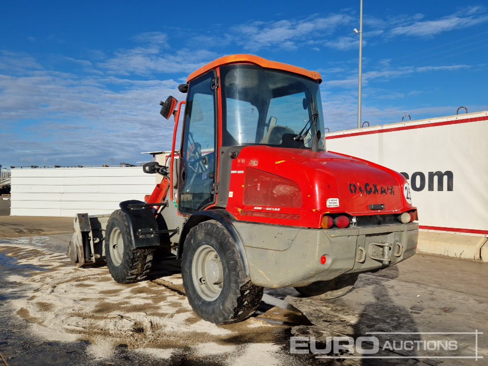 2014 JCB 406 - Utovarivač na kotačima: slika 2014 JCB 406 - Utovarivač na kotačima 2014 JCB 406 - Utovarivač na kotačima: slika 2014 JCB 406 - Utovarivač na kotačima