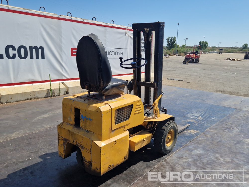 Diesel Forklift, 2 Stage Mast, Forks - Viličar: slika Diesel Forklift, 2 Stage Mast, Forks - Viličar Diesel Forklift, 2 Stage Mast, Forks - Viličar: slika Diesel Forklift, 2 Stage Mast, Forks - Viličar
