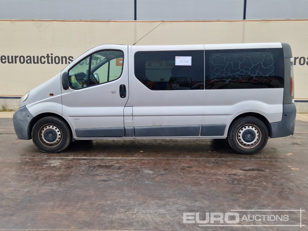 2005 Opel Vivaro - Dostavno vozilo: slika 2005 Opel Vivaro - Dostavno vozilo 2005 Opel Vivaro - Dostavno vozilo: slika 2005 Opel Vivaro - Dostavno vozilo