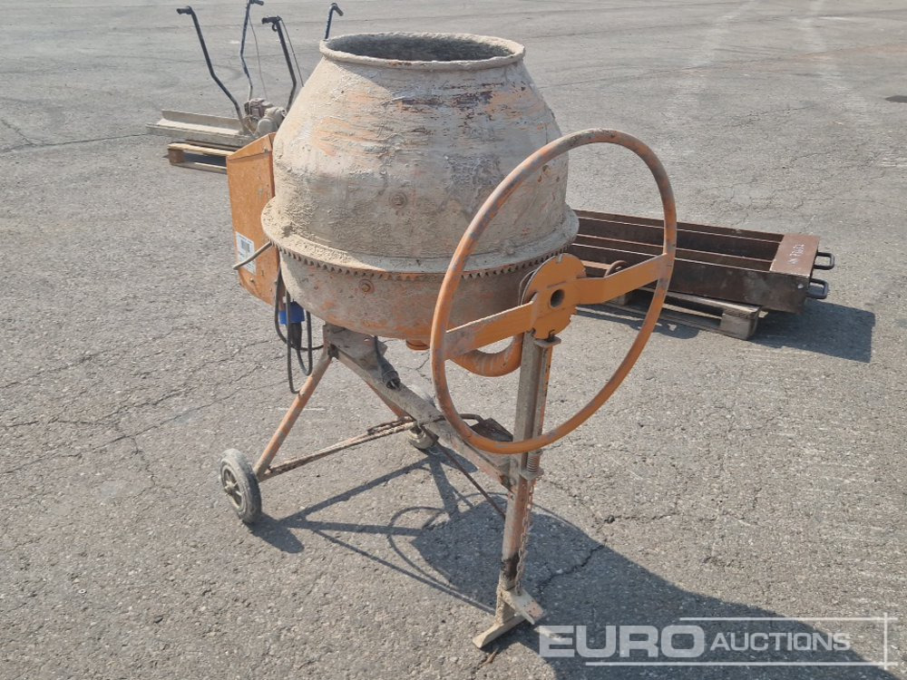 Electric Concrete Mixer - Mješalica za beton: slika Electric Concrete Mixer - Mješalica za beton Electric Concrete Mixer - Mješalica za beton: slika Electric Concrete Mixer - Mješalica za beton
