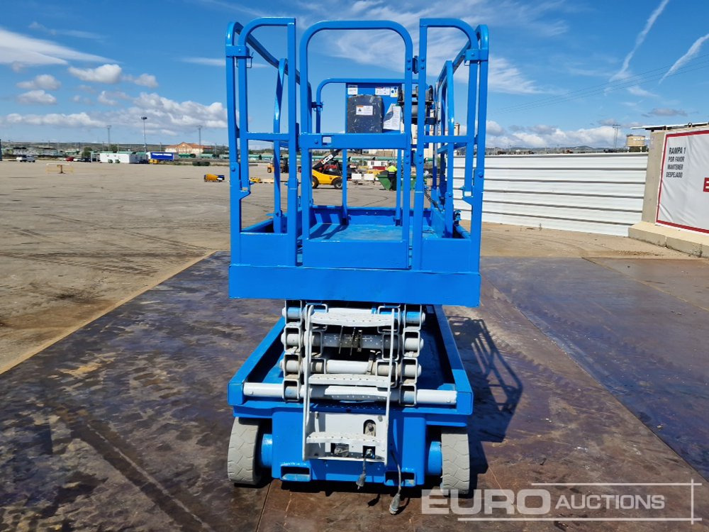 Genie GS2646 - Podizna platforma: slika Genie GS2646 - Podizna platforma Genie GS2646 - Podizna platforma: slika Genie GS2646 - Podizna platforma