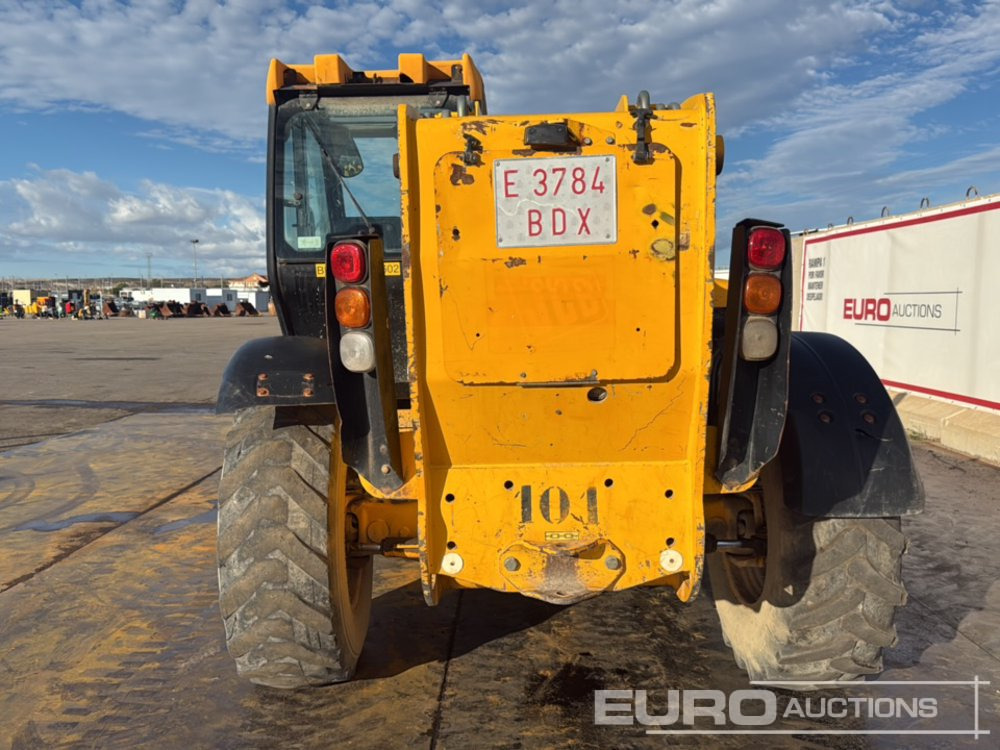 JCB 535-125 - Teleskopski rukovatelj: slika JCB 535-125 - Teleskopski rukovatelj JCB 535-125 - Teleskopski rukovatelj: slika JCB 535-125 - Teleskopski rukovatelj