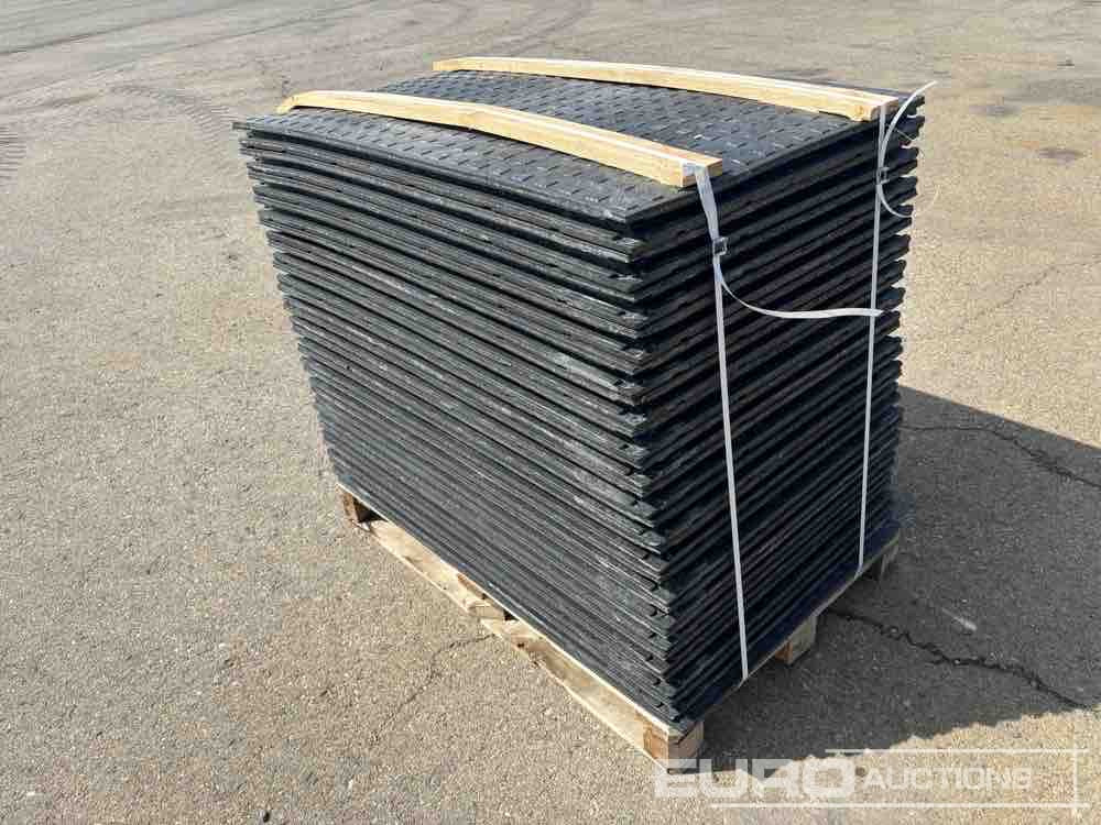 Građevinska oprema Pallet of Plastic Connectable Road Plates, 1200x800x28mm, 22kg per Plate (35 of): slika Građevinska oprema Pallet of Plastic Connectable Road Plates, 1200x800x28mm, 22kg per Plate (35 of)