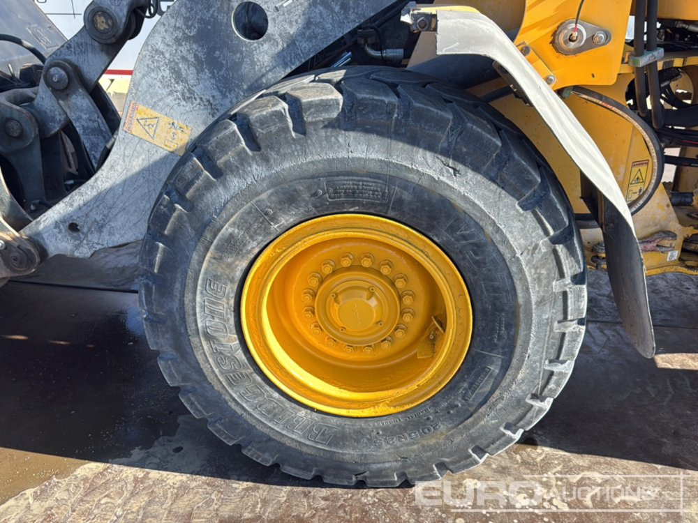 Utovarivač na kotačima Volvo L90F: slika Utovarivač na kotačima Volvo L90F
