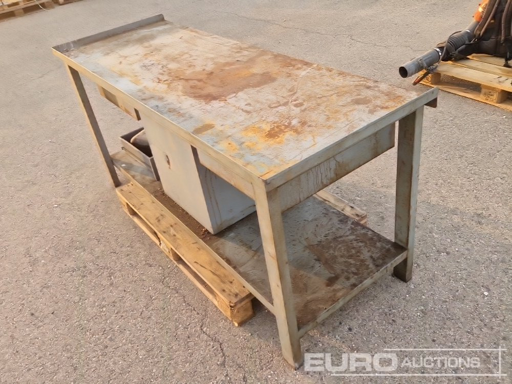 Workshop Table with Lock Drawers - Građevinska oprema: slika Workshop Table with Lock Drawers - Građevinska oprema Workshop Table with Lock Drawers - Građevinska oprema: slika Workshop Table with Lock Drawers - Građevinska oprema