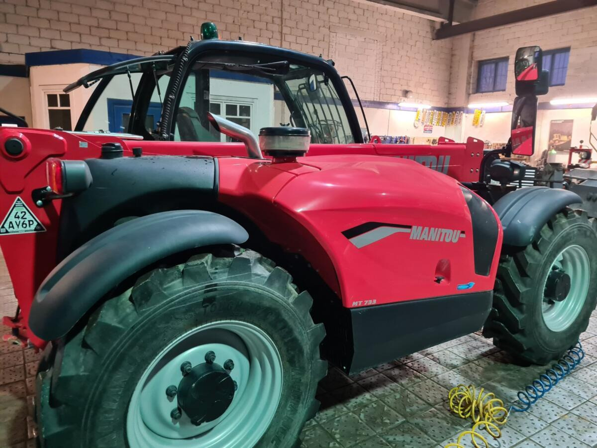 MANITOU MT733 / 2020 - Teleskopski rukovatelj: slika MANITOU MT733 / 2020 - Teleskopski rukovatelj MANITOU MT733 / 2020 - Teleskopski rukovatelj: slika MANITOU MT733 / 2020 - Teleskopski rukovatelj