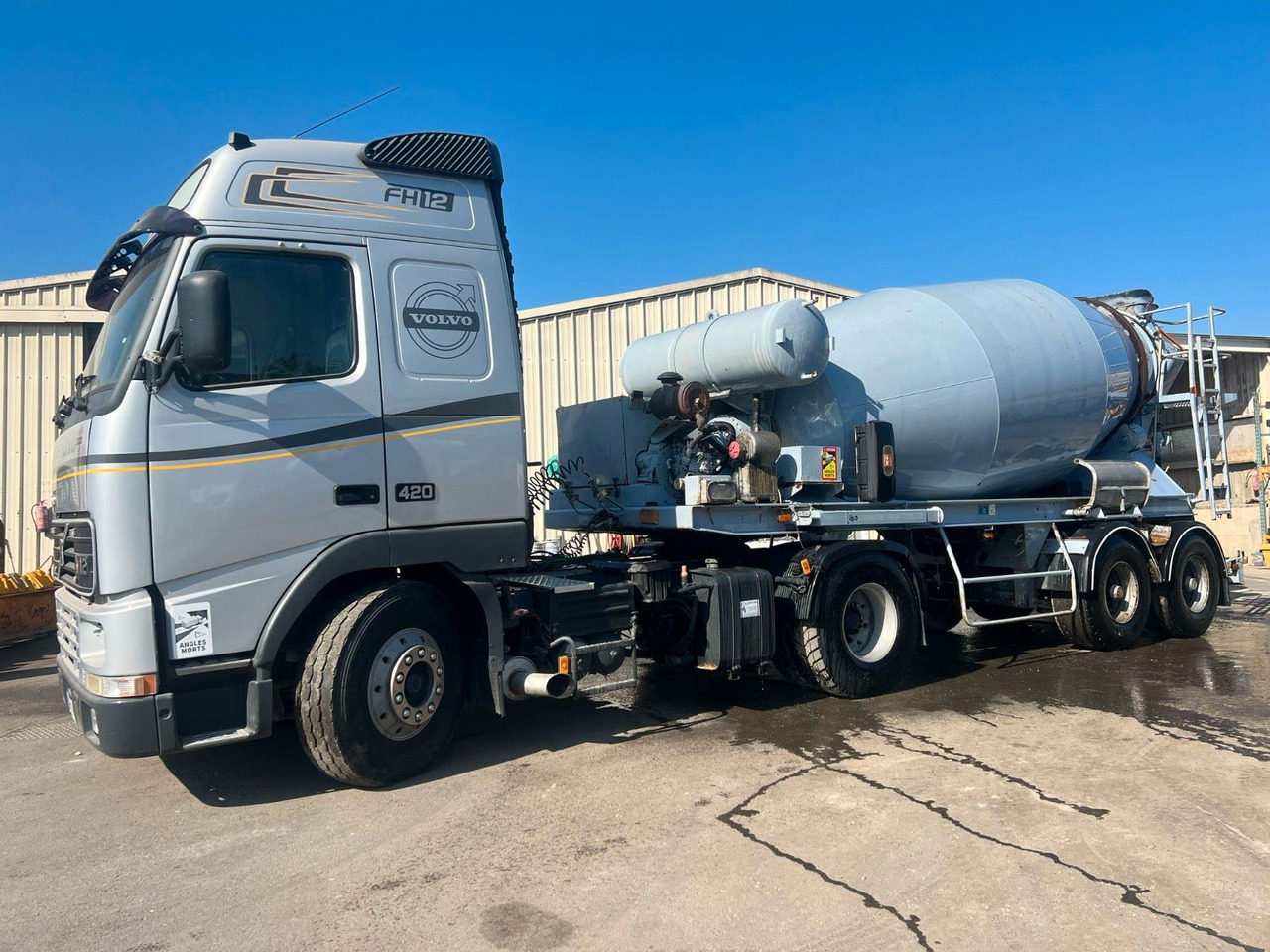 Liebherr Concrete semi trailer - Prikolica: slika Liebherr Concrete semi trailer - Prikolica Liebherr Concrete semi trailer - Prikolica: slika Liebherr Concrete semi trailer - Prikolica