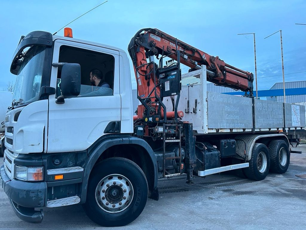Kiper, Kamion s kranom Scania P380: slika Kiper, Kamion s kranom Scania P380