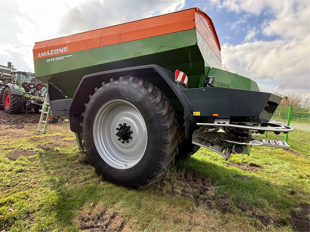 Amazone Anhängestreuer ZG-TS 10001 - Prskalica: slika Amazone Anhängestreuer ZG-TS 10001 - Prskalica Amazone Anhängestreuer ZG-TS 10001 - Prskalica: slika Amazone Anhängestreuer ZG-TS 10001 - Prskalica
