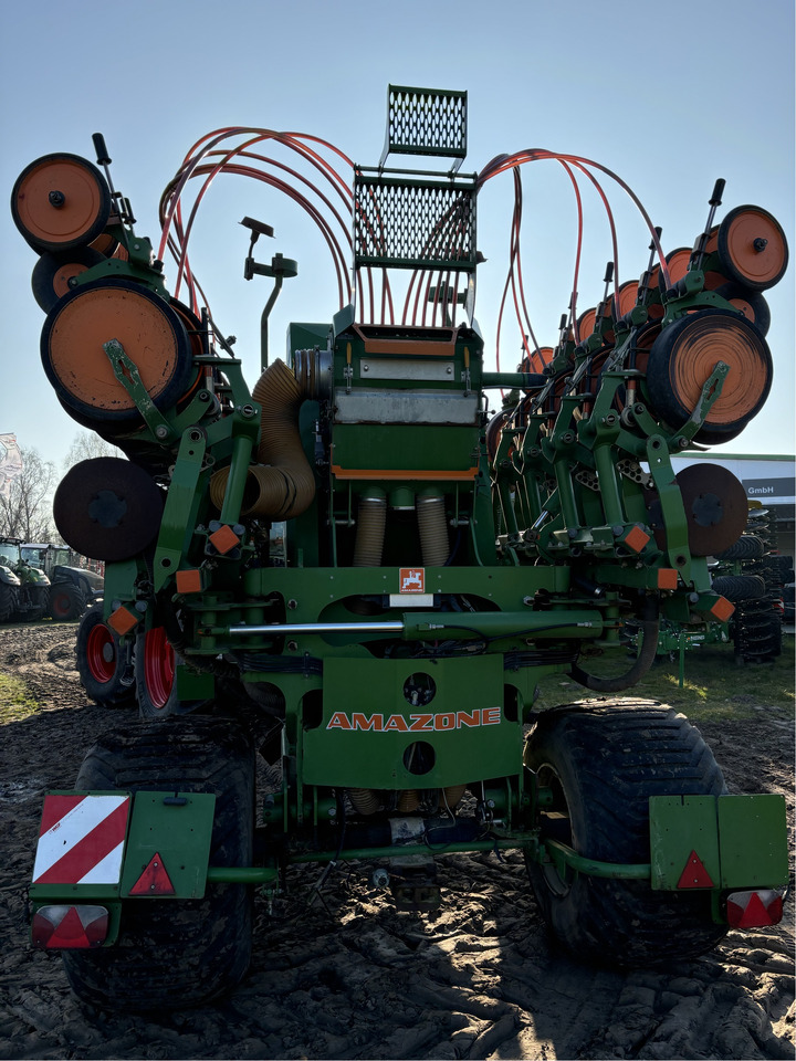 Sijačica Amazone EDX 6000-T: slika Sijačica Amazone EDX 6000-T