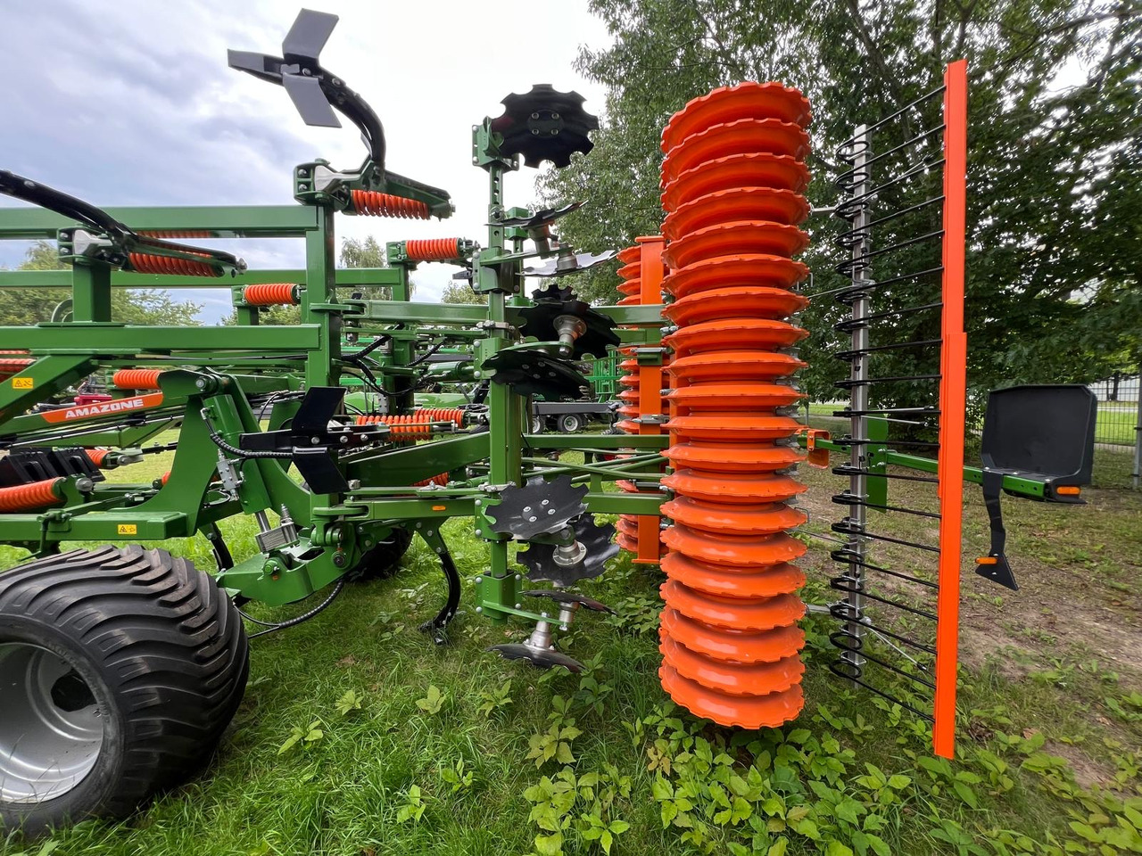 Amazone Grubber Cenius 5003-2TX - Kultivator: slika Amazone Grubber Cenius 5003-2TX - Kultivator Amazone Grubber Cenius 5003-2TX - Kultivator: slika Amazone Grubber Cenius 5003-2TX - Kultivator