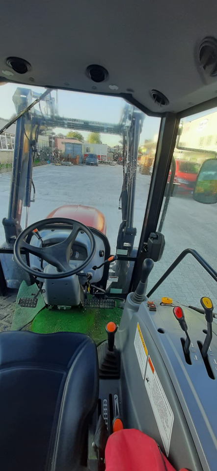 Branson Branson 6225C - Traktor: slika Branson Branson 6225C - Traktor Branson Branson 6225C - Traktor: slika Branson Branson 6225C - Traktor