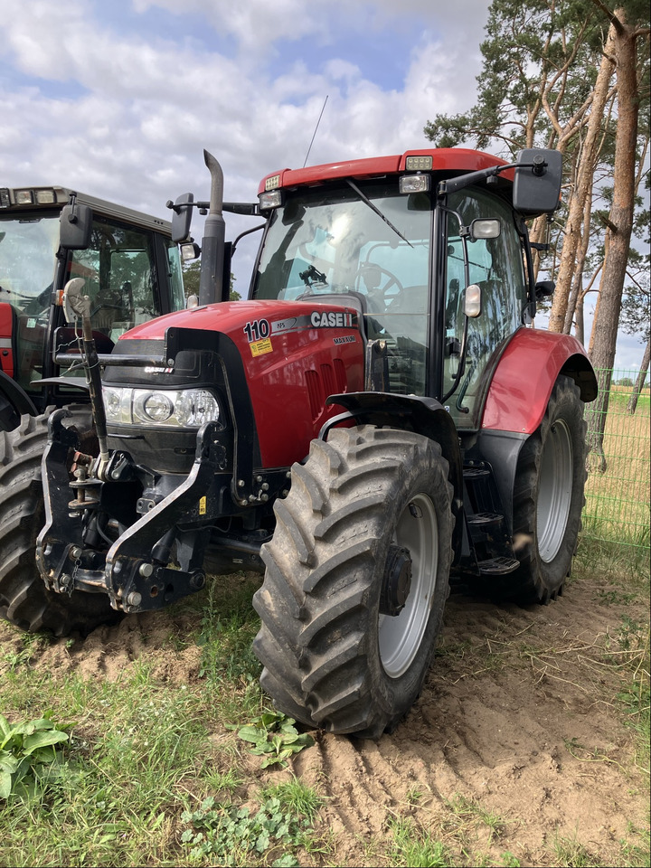 Case IH Maxxum 110 - Traktor: slika Case IH Maxxum 110 - Traktor Case IH Maxxum 110 - Traktor: slika Case IH Maxxum 110 - Traktor