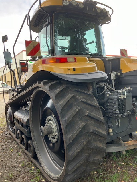 Challenger MT 875 E - Traktor gusjeničar: slika Challenger MT 875 E - Traktor gusjeničar Challenger MT 875 E - Traktor gusjeničar: slika Challenger MT 875 E - Traktor gusjeničar