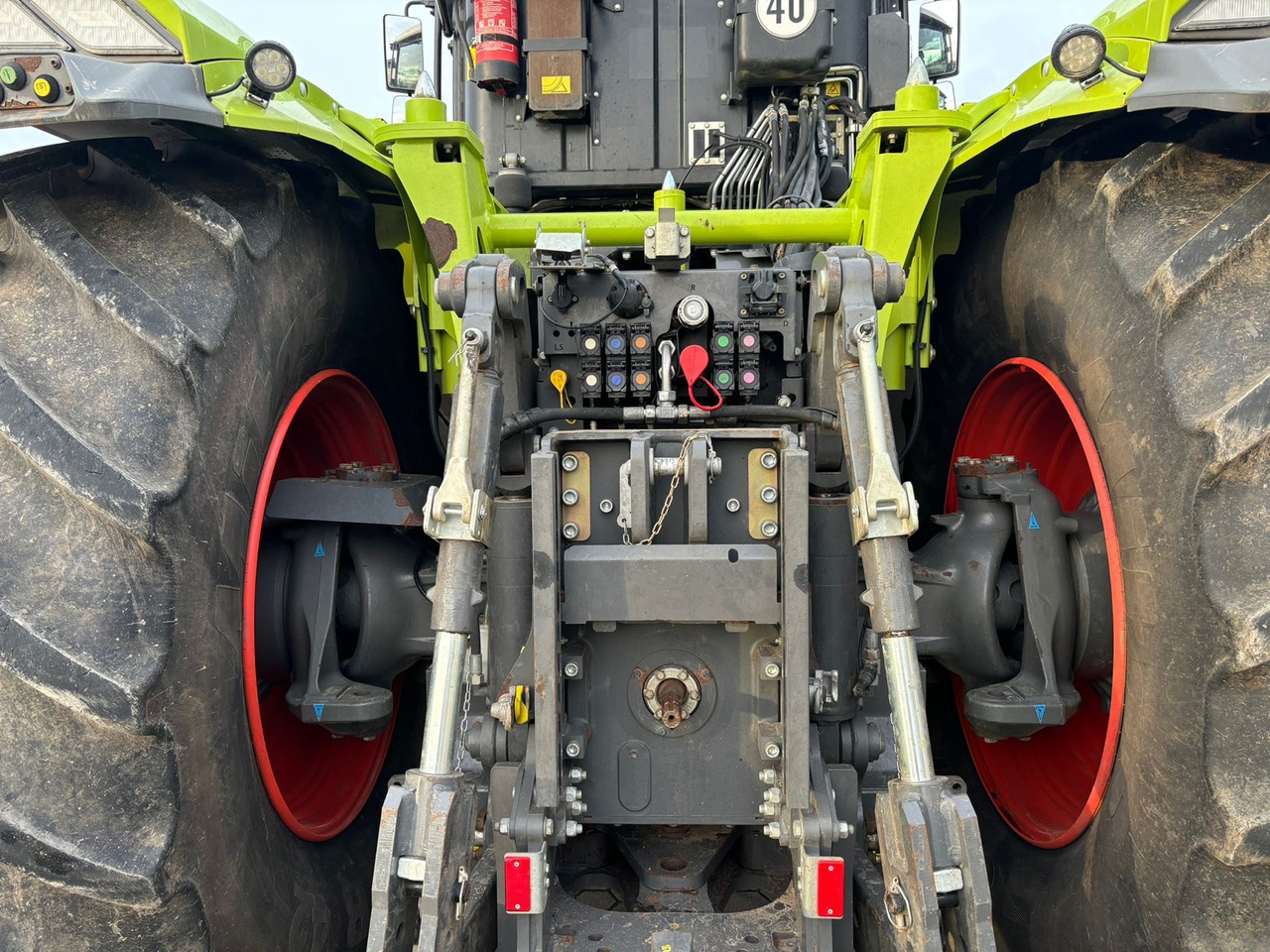 Claas Xerion 4200 Trac - Traktor: slika Claas Xerion 4200 Trac - Traktor Claas Xerion 4200 Trac - Traktor: slika Claas Xerion 4200 Trac - Traktor