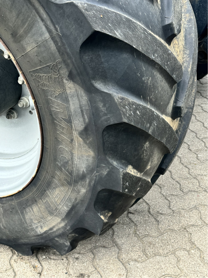 Deutz-Fahr Agrotron 7250 TTV - Traktor: slika Deutz-Fahr Agrotron 7250 TTV - Traktor Deutz-Fahr Agrotron 7250 TTV - Traktor: slika Deutz-Fahr Agrotron 7250 TTV - Traktor