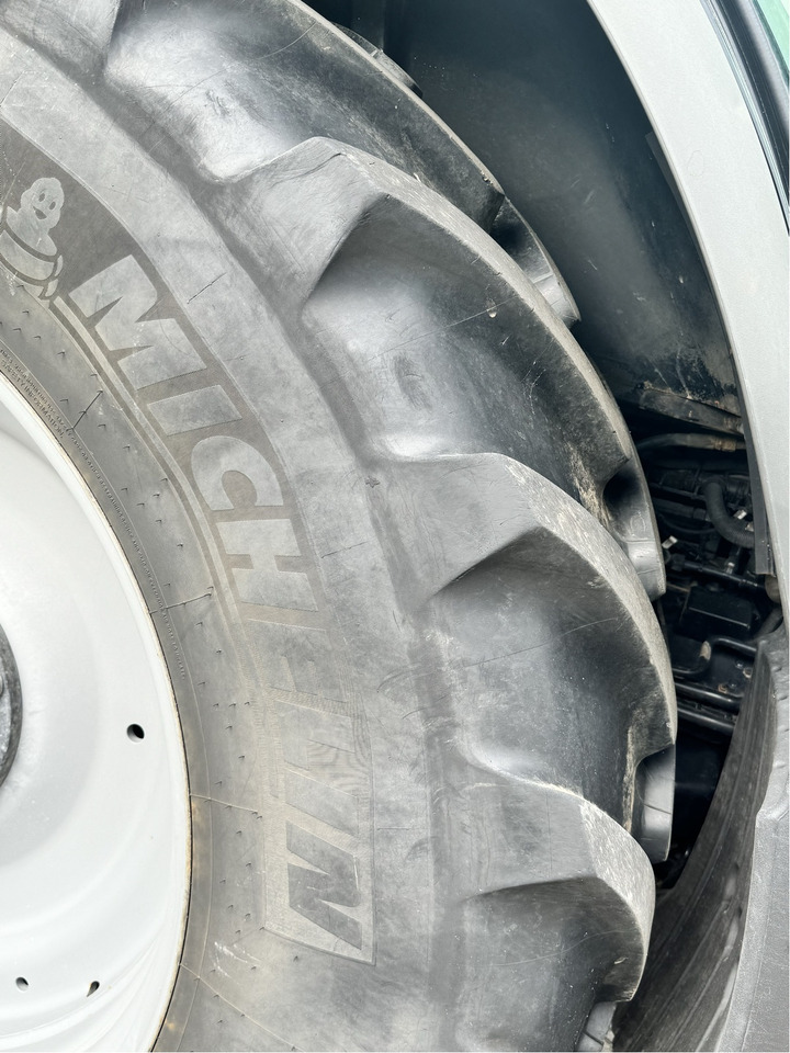 Deutz-Fahr Agrotron 7250 TTV - Traktor: slika Deutz-Fahr Agrotron 7250 TTV - Traktor Deutz-Fahr Agrotron 7250 TTV - Traktor: slika Deutz-Fahr Agrotron 7250 TTV - Traktor