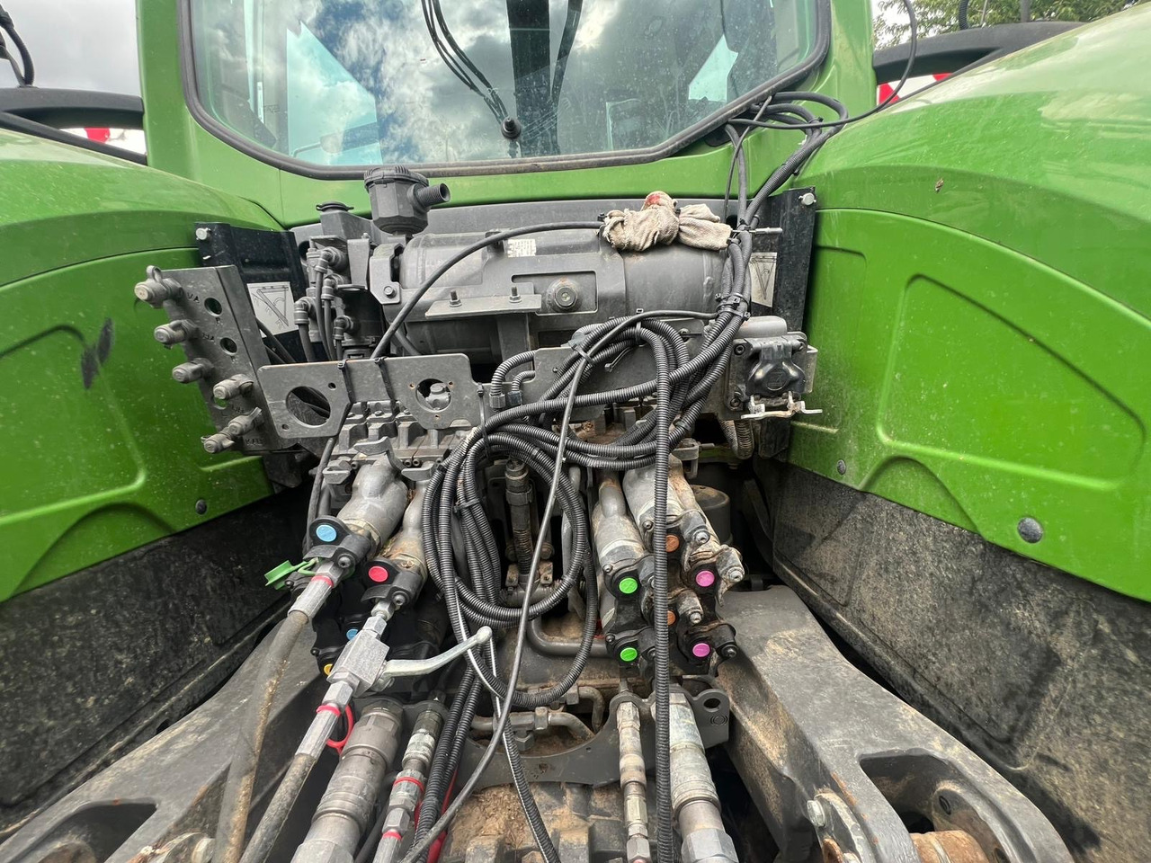 Fendt 1050 Vario Gen3 ProfiPlus - Traktor: slika Fendt 1050 Vario Gen3 ProfiPlus - Traktor Fendt 1050 Vario Gen3 ProfiPlus - Traktor: slika Fendt 1050 Vario Gen3 ProfiPlus - Traktor