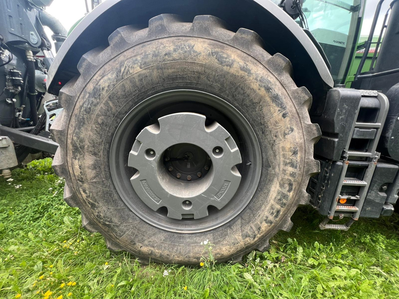 Fendt 1050 Vario Gen3 ProfiPlus - Traktor: slika Fendt 1050 Vario Gen3 ProfiPlus - Traktor Fendt 1050 Vario Gen3 ProfiPlus - Traktor: slika Fendt 1050 Vario Gen3 ProfiPlus - Traktor