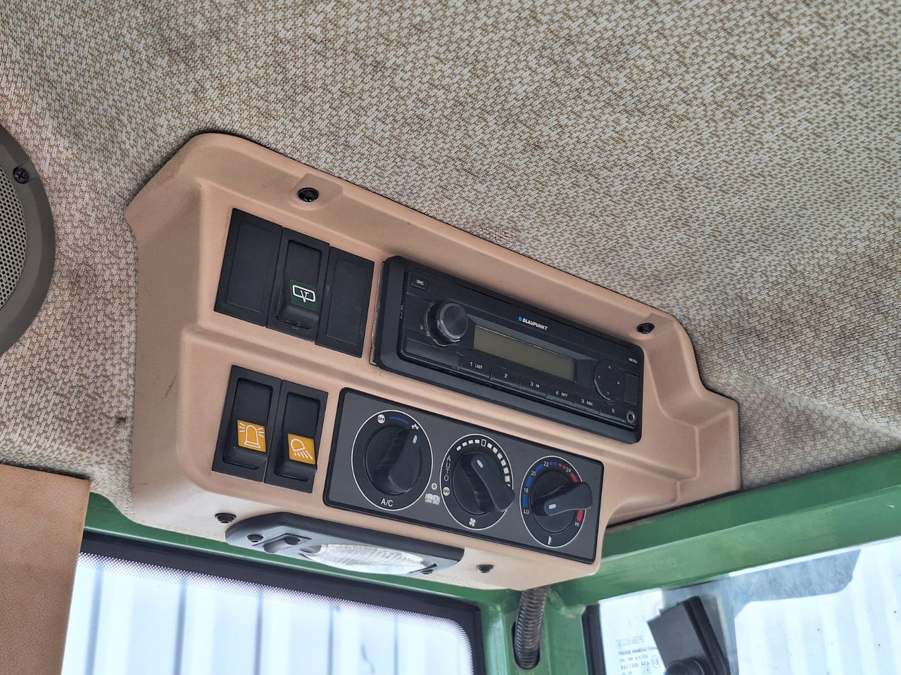 Fendt 209 VF Vario - Traktor: slika Fendt 209 VF Vario - Traktor Fendt 209 VF Vario - Traktor: slika Fendt 209 VF Vario - Traktor