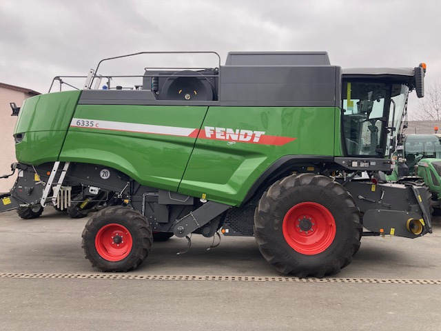 Fendt 6335C Stage 5 - Kombajn za žetvu: slika Fendt 6335C Stage 5 - Kombajn za žetvu Fendt 6335C Stage 5 - Kombajn za žetvu: slika Fendt 6335C Stage 5 - Kombajn za žetvu
