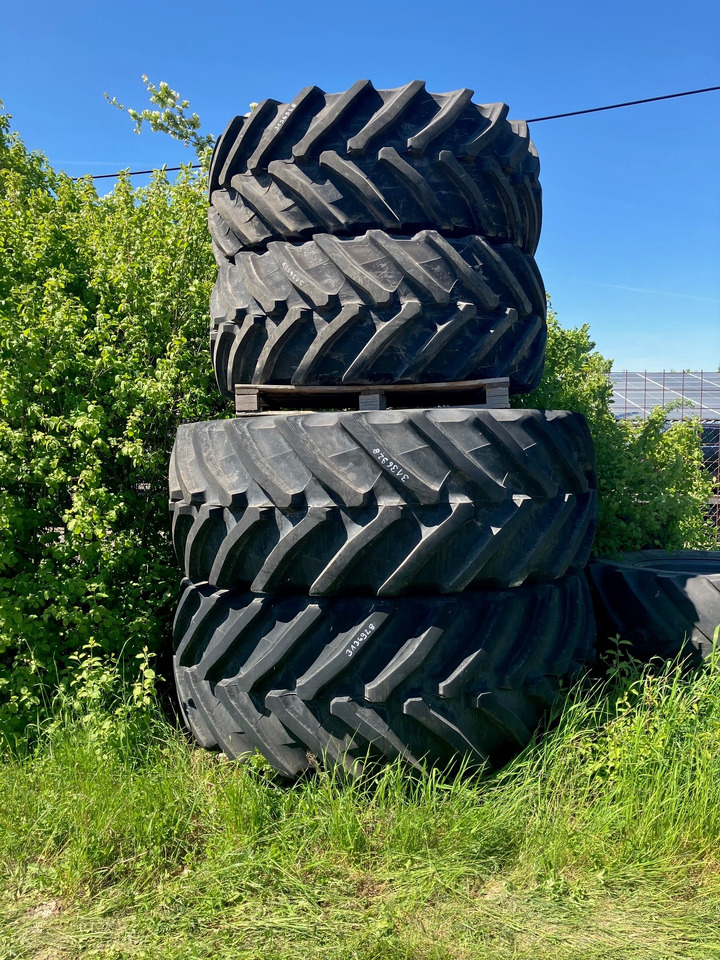 Fendt 650/60R38 750/70R44 - Gume i felge: slika Fendt 650/60R38 750/70R44 - Gume i felge Fendt 650/60R38 750/70R44 - Gume i felge: slika Fendt 650/60R38 750/70R44 - Gume i felge