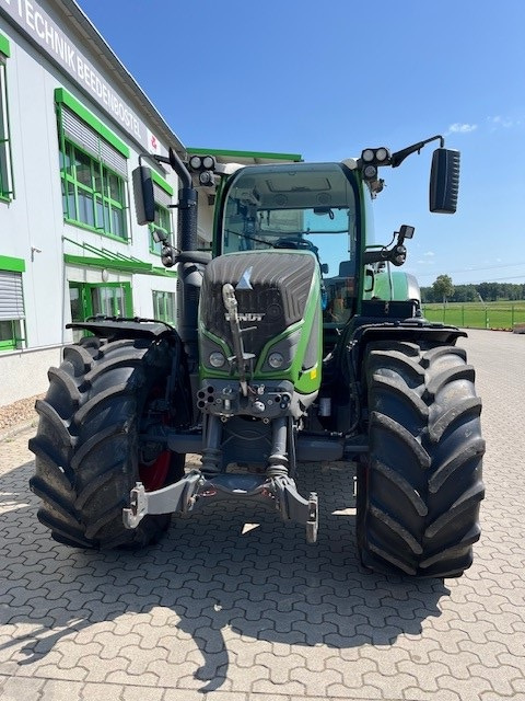 Fendt 718 V S4 - Traktor: slika Fendt 718 V S4 - Traktor Fendt 718 V S4 - Traktor: slika Fendt 718 V S4 - Traktor
