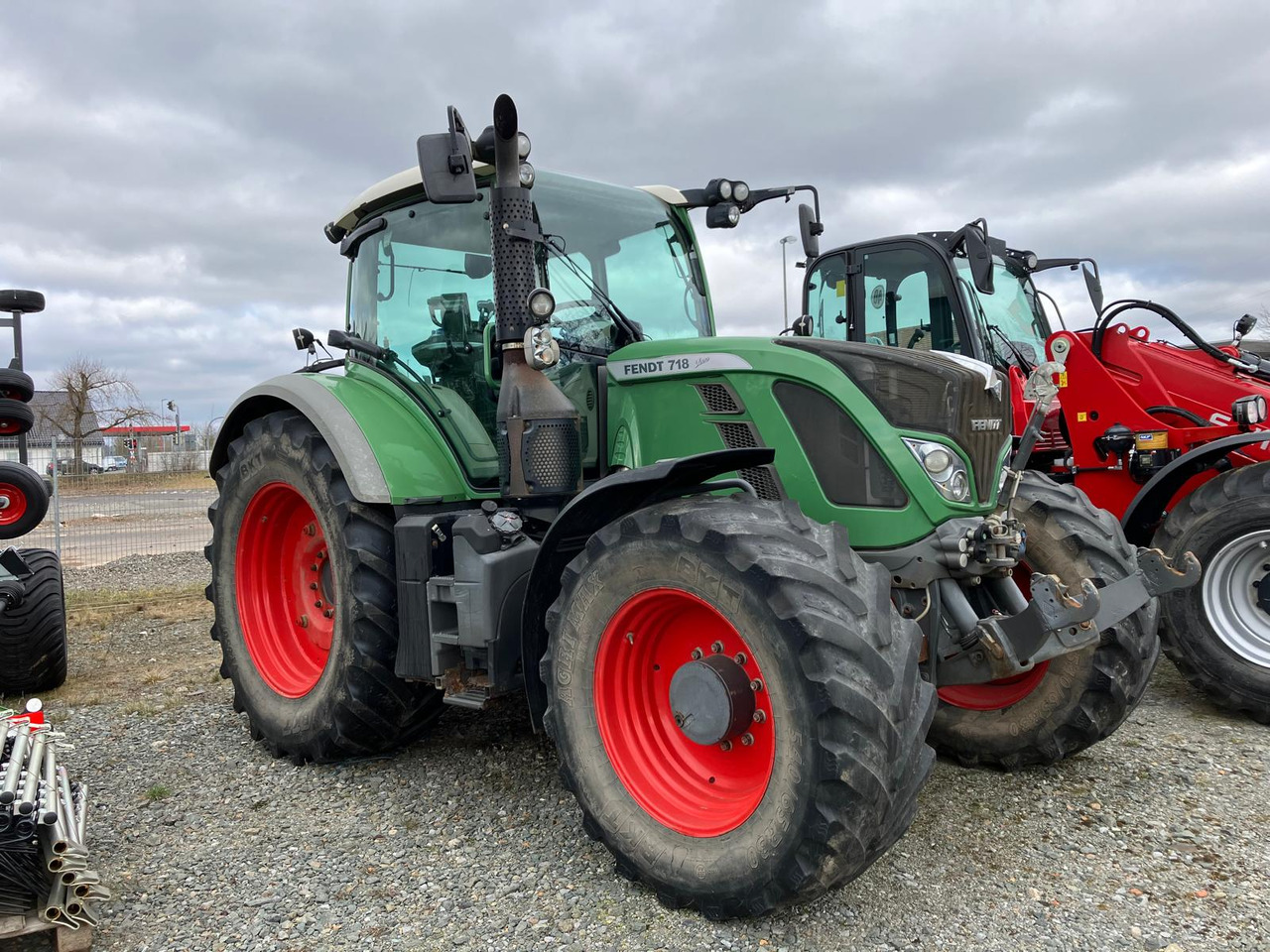 Fendt 718 Vario Profi - Traktor: slika Fendt 718 Vario Profi - Traktor Fendt 718 Vario Profi - Traktor: slika Fendt 718 Vario Profi - Traktor