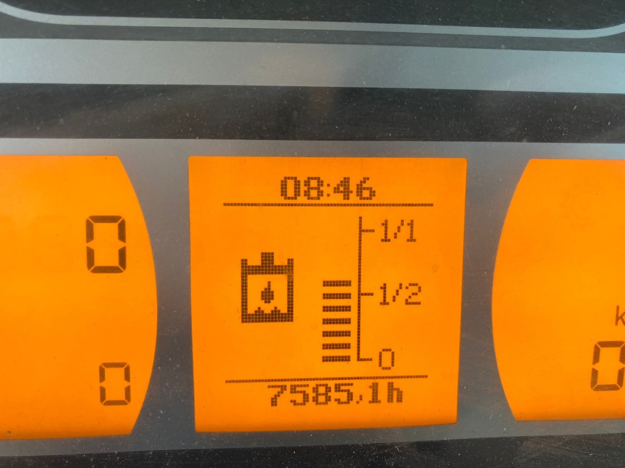 Fendt 718 Vario S4 Power - Traktor: slika Fendt 718 Vario S4 Power - Traktor Fendt 718 Vario S4 Power - Traktor: slika Fendt 718 Vario S4 Power - Traktor