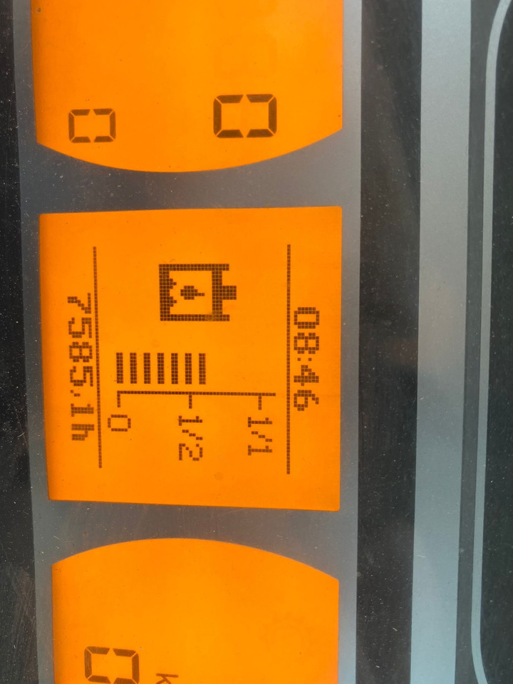 Fendt 718 Vario S4 Power - Traktor: slika Fendt 718 Vario S4 Power - Traktor Fendt 718 Vario S4 Power - Traktor: slika Fendt 718 Vario S4 Power - Traktor