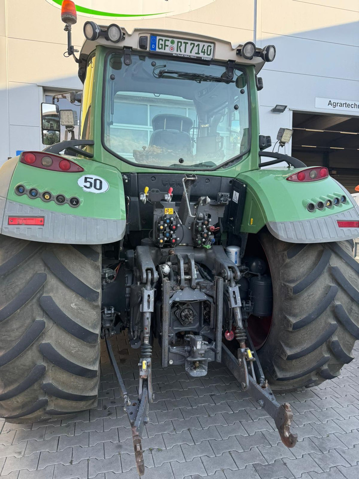 Fendt 718 Vario S4 ProfiPlus - Traktor: slika Fendt 718 Vario S4 ProfiPlus - Traktor Fendt 718 Vario S4 ProfiPlus - Traktor: slika Fendt 718 Vario S4 ProfiPlus - Traktor