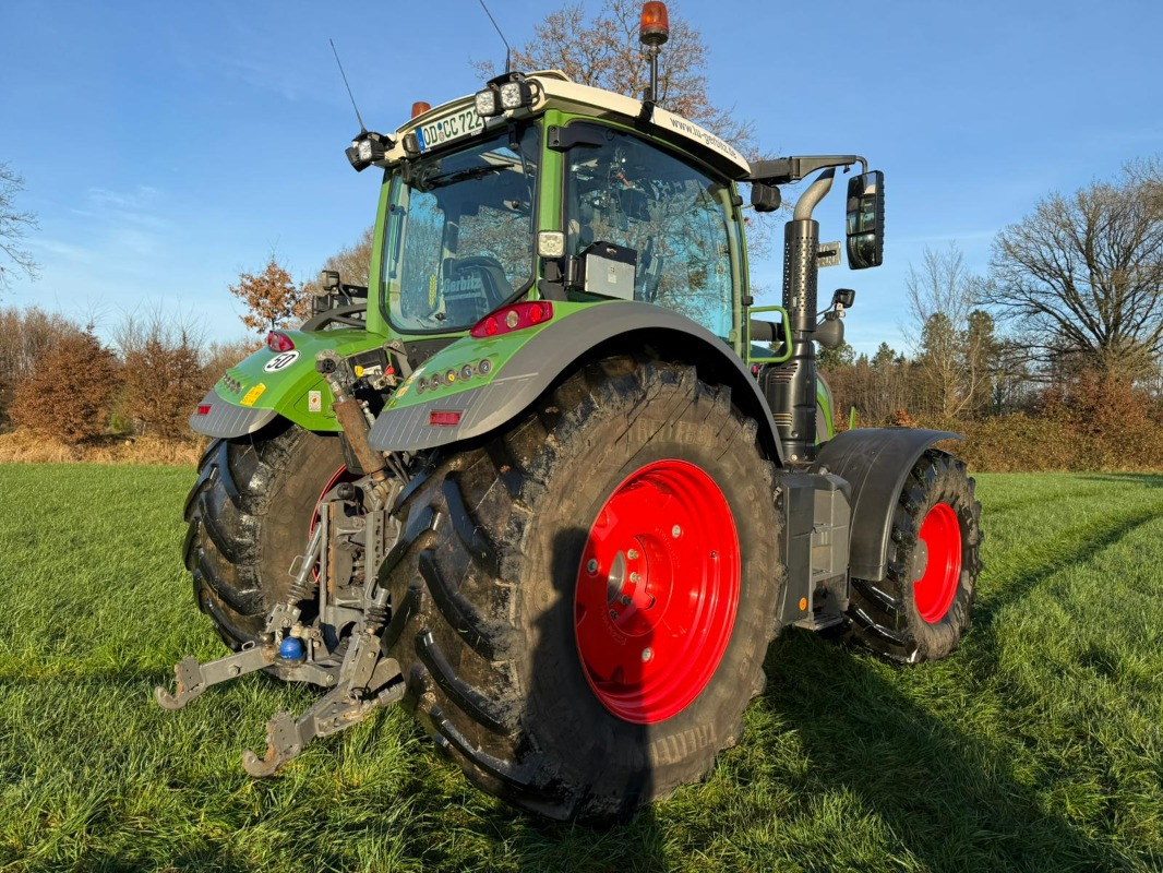 Fendt 722 Vario Gen6 ProfiPlus - Traktor: slika Fendt 722 Vario Gen6 ProfiPlus - Traktor Fendt 722 Vario Gen6 ProfiPlus - Traktor: slika Fendt 722 Vario Gen6 ProfiPlus - Traktor