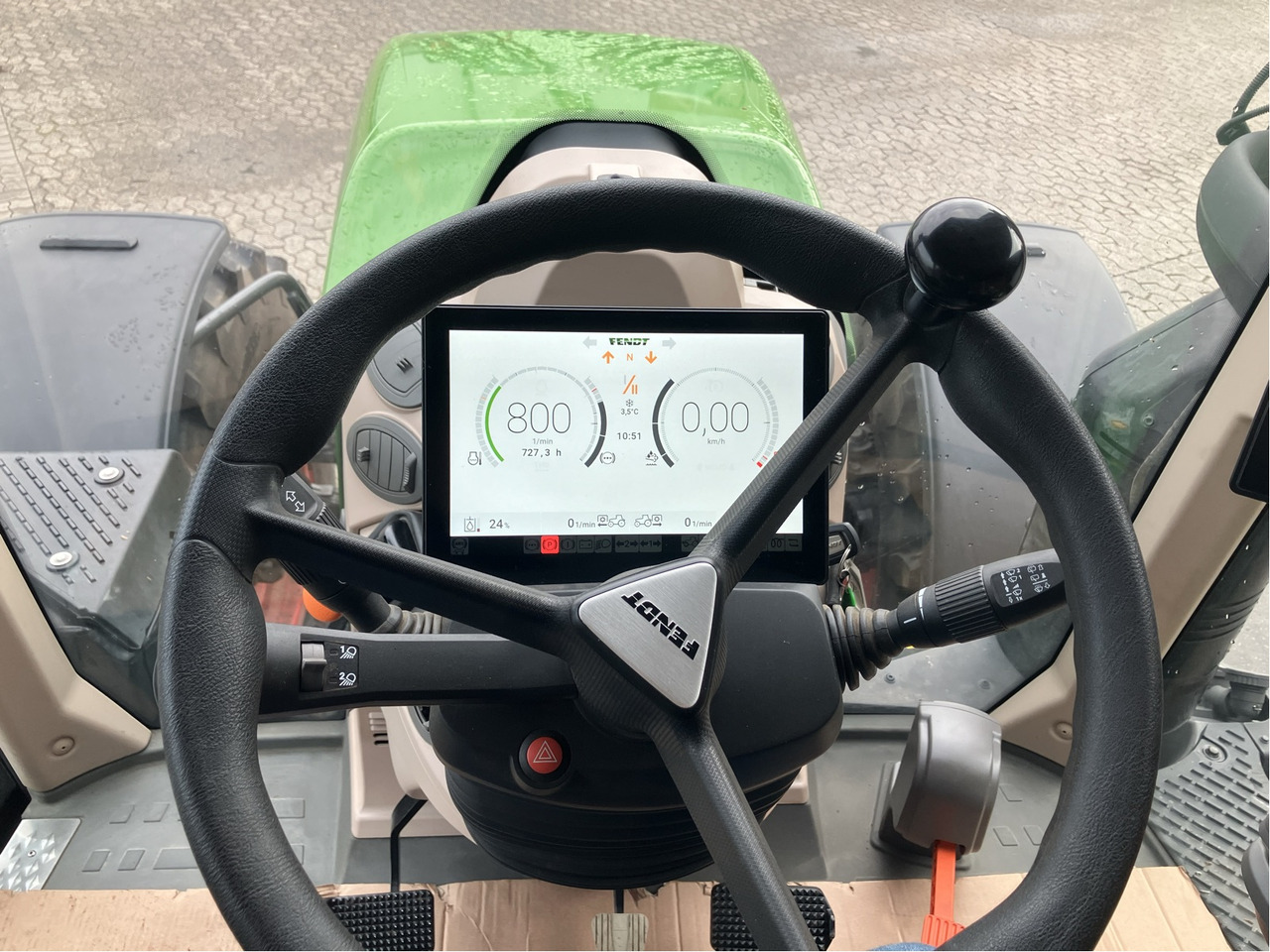 Fendt 724 Vario Gen6 Power Setting2 - Traktor: slika Fendt 724 Vario Gen6 Power Setting2 - Traktor Fendt 724 Vario Gen6 Power Setting2 - Traktor: slika Fendt 724 Vario Gen6 Power Setting2 - Traktor