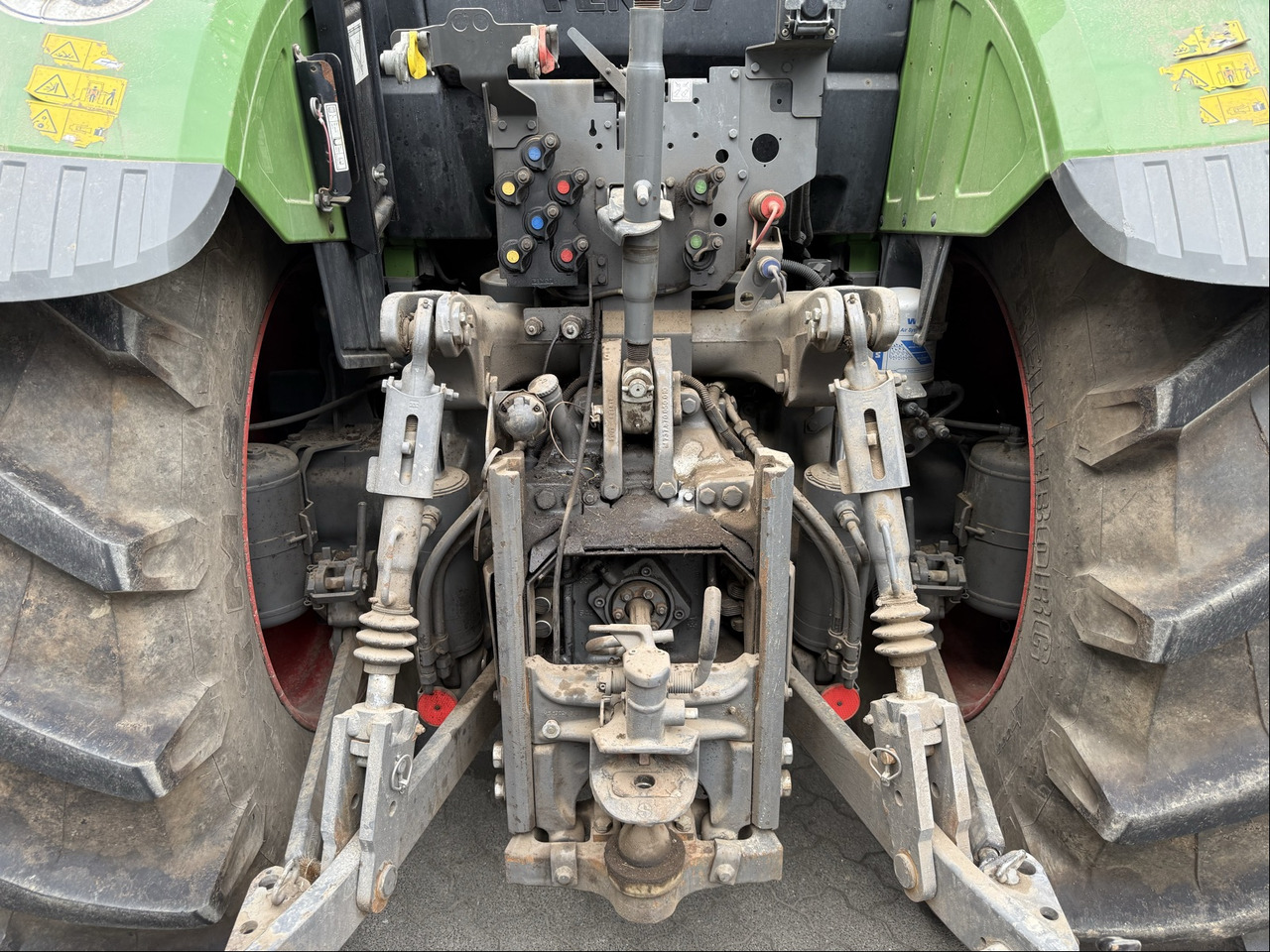 Fendt 724 Vario S4 - Traktor: slika Fendt 724 Vario S4 - Traktor Fendt 724 Vario S4 - Traktor: slika Fendt 724 Vario S4 - Traktor