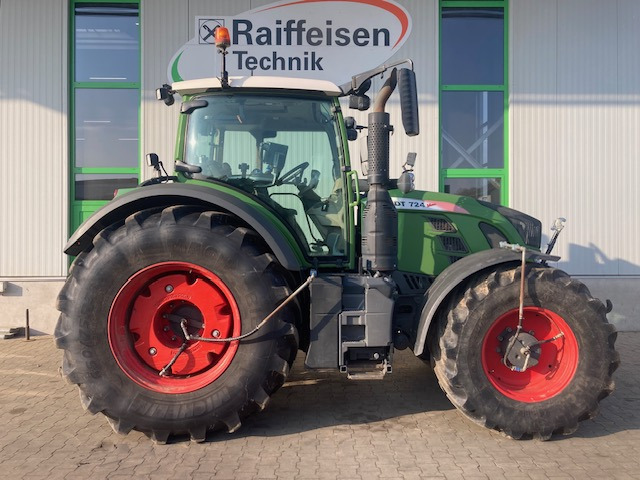 Traktor Fendt 724 Vario S4 Profi: slika Traktor Fendt 724 Vario S4 Profi