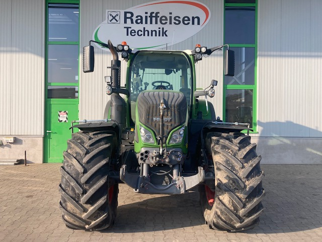 Traktor Fendt 724 Vario S4 Profi: slika Traktor Fendt 724 Vario S4 Profi